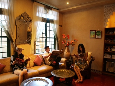 Multi-Function Computer & Reading Room