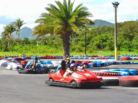陸上のアトラクションの手配を代行